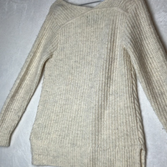 abercrombie & fitch sweater size medium soft winter beige knit acrylic blend - Picture 3 of 3